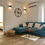 Luxury Ledo Apartment *