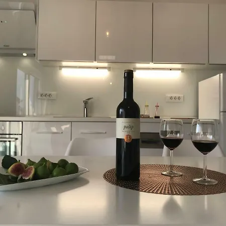 Apartment Luxury Ledo *